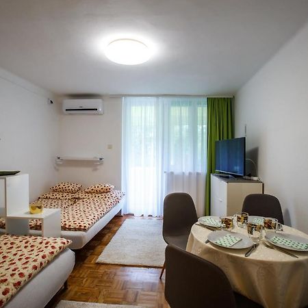 Suello Utcai Apartman Fonyod Vizparti Es Panoramas! On The Waterfront And With Balaton Panorama! Exteriör bild