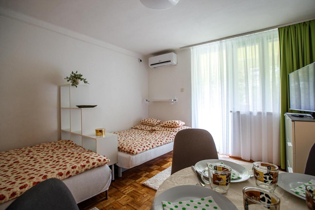 Suello Utcai Apartman Fonyod Vizparti Es Panoramas! On The Waterfront And With Balaton Panorama! Exteriör bild